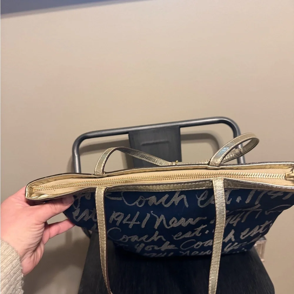 Coach Y2K Blue Gold Script Canvas Tote Shoulder Bag Hearts Charm Zip Top - Picture 11 of 16